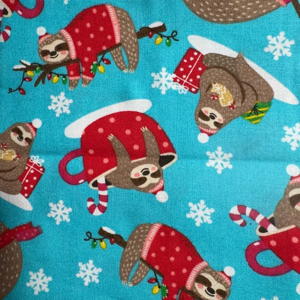 6 Fat Quarters Quilt Fabric Christmas #39